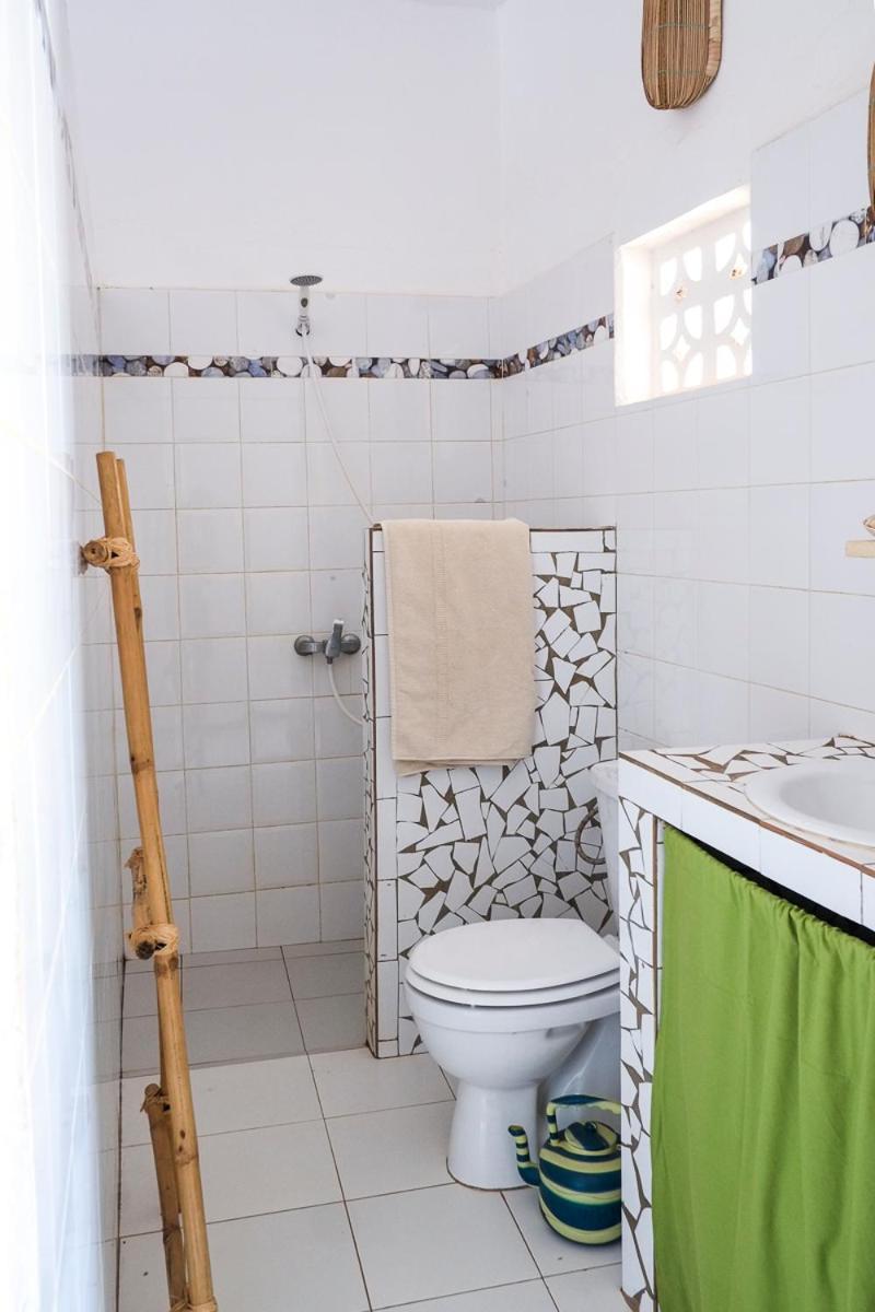 Keur Dofie Bed & Breakfast Toubab Dialaw Exterior photo