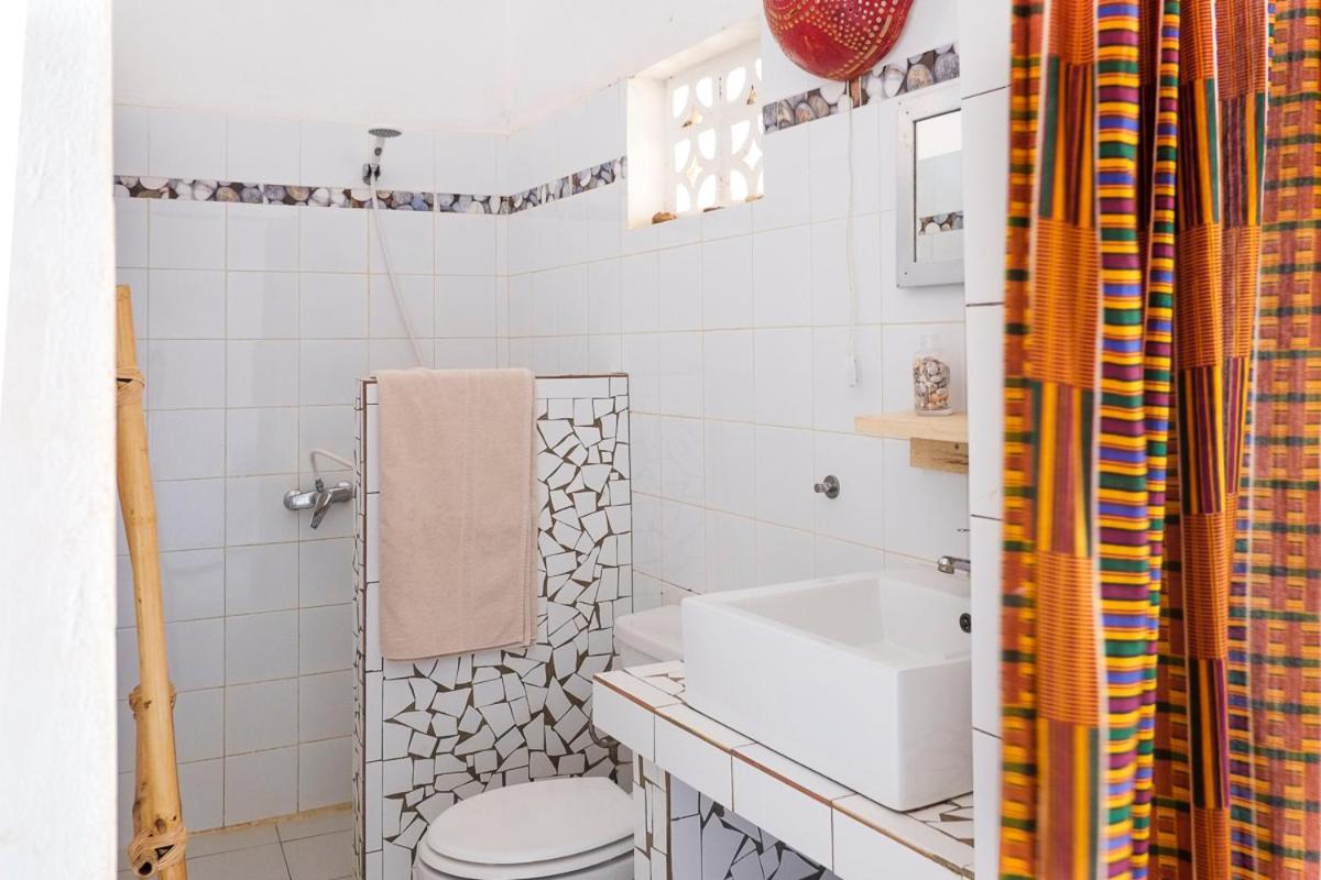 Keur Dofie Bed & Breakfast Toubab Dialaw Exterior photo