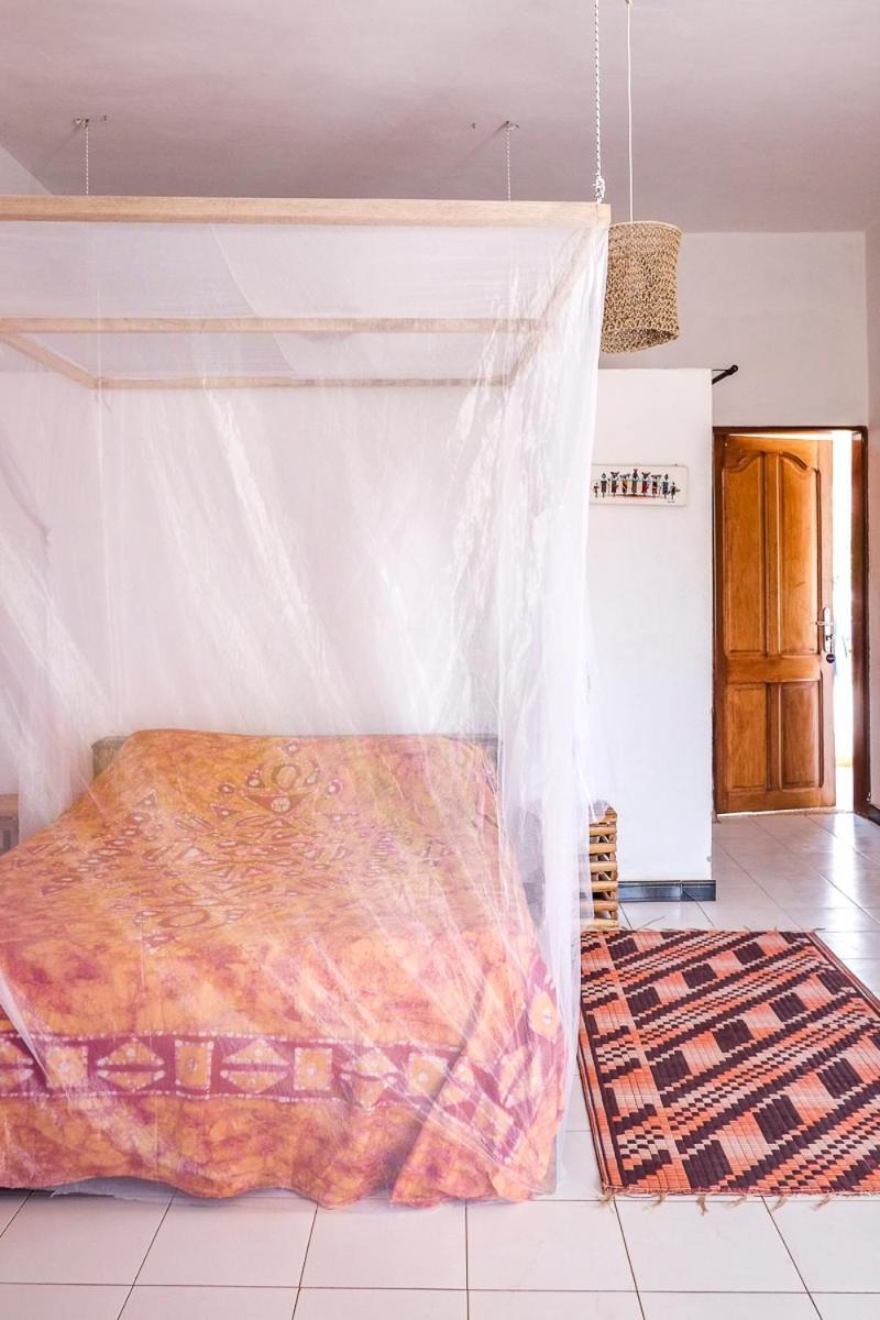 Keur Dofie Bed & Breakfast Toubab Dialaw Exterior photo