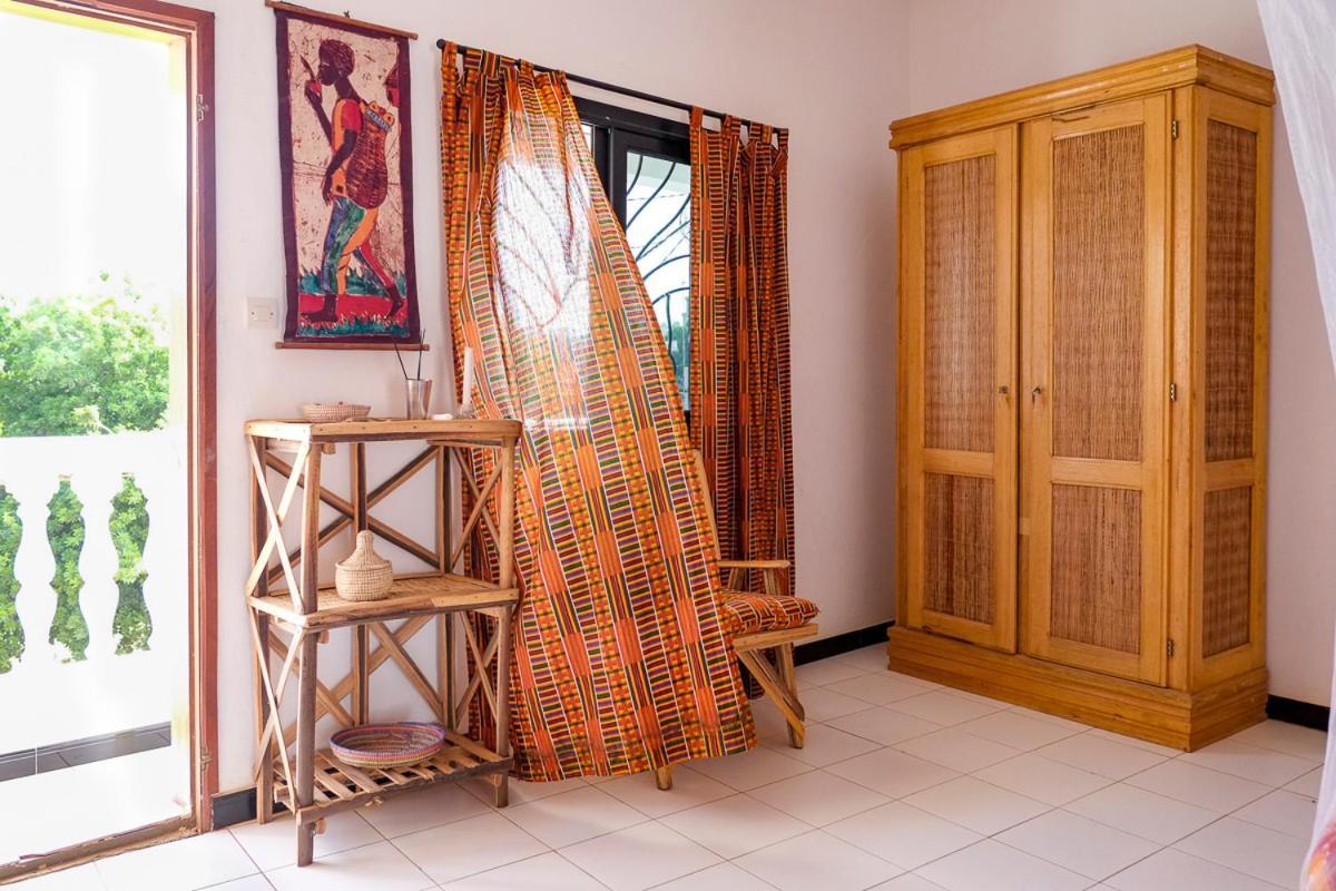 Keur Dofie Bed & Breakfast Toubab Dialaw Exterior photo